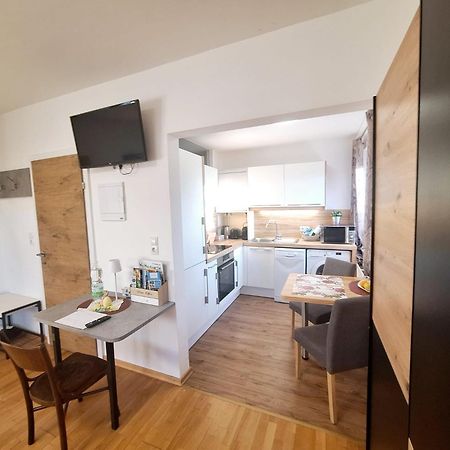 Homew4 - Rosen Apartment Hoheneich エクステリア 写真